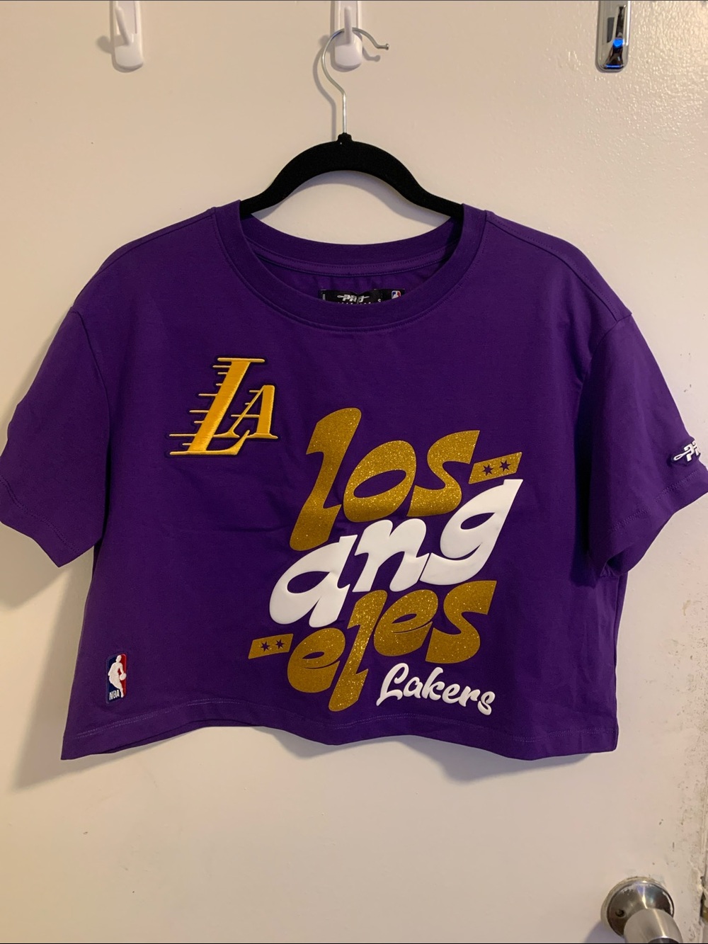 Women’s cropped Los Angeles lakers tee! NWT